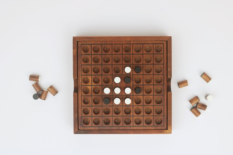 Luckies - Reversi | Perfekt für Strategie-Liebhaber