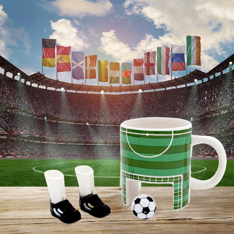 Winkee - Fußball Tasse - Der Sportliche Kaffee Pott für Fußball Fans
